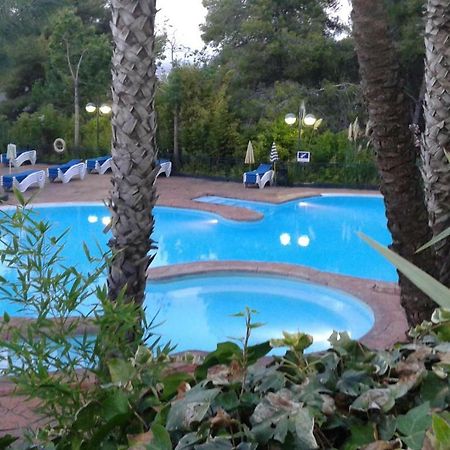 סאלו Festival Village מראה חיצוני תמונה